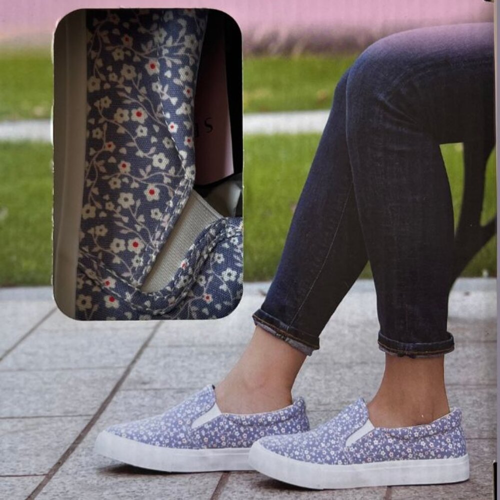 New Serra Slip In Canvas Memory Foam Sneakers Lavender Floral Size 9
